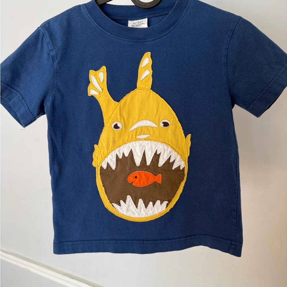 Mini Boden Navy Tee with Yellow and Orange Fish Applique